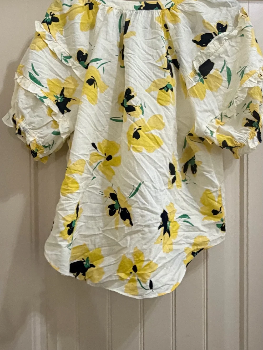 Ann Taylor White Floral V-Neck Puff Sleeve Blouse with Yellow Flowers